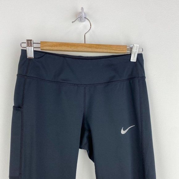 NIKE Mesh Detail Black Legging Capri - Picture 2 of 7